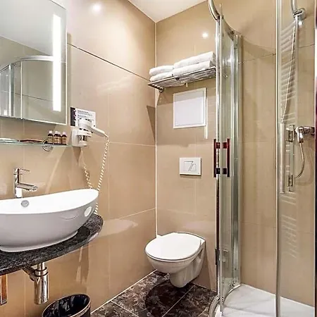 Rezidence Golf Szálloda 4*